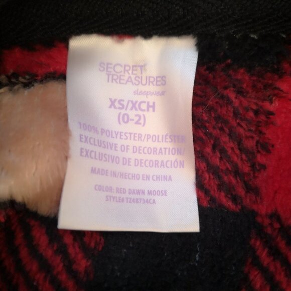Secret Treasures Sleepwear Ladies Size XS Red & Black Moose Print Fleece Onesie - Picture 6 of 10